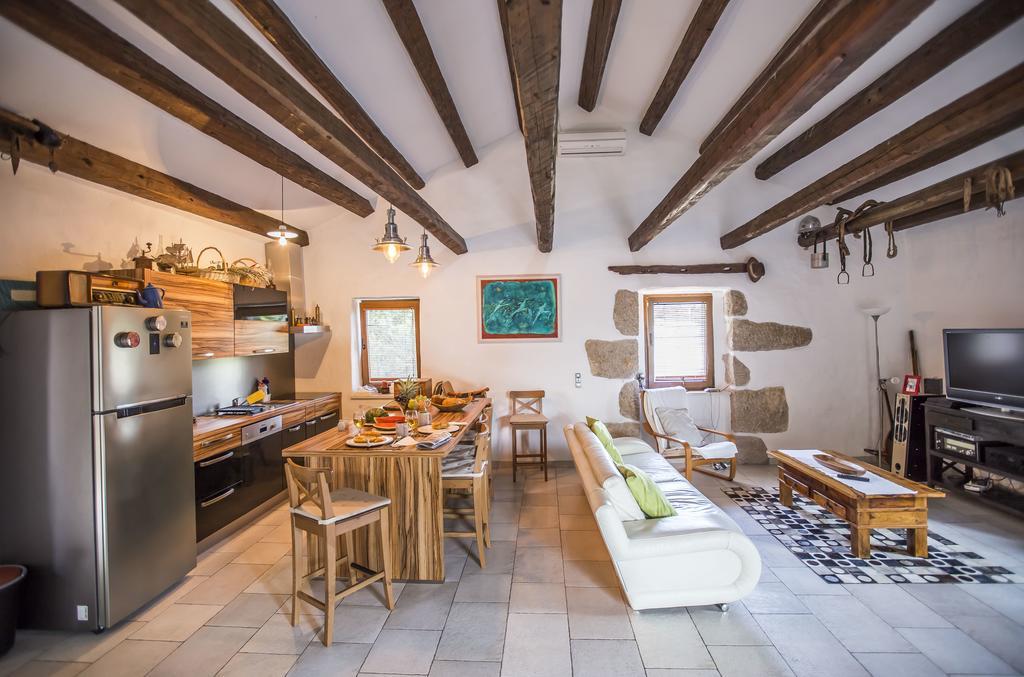 Apartments Villa Kras Krk มาลินสกา ภายนอก รูปภาพ