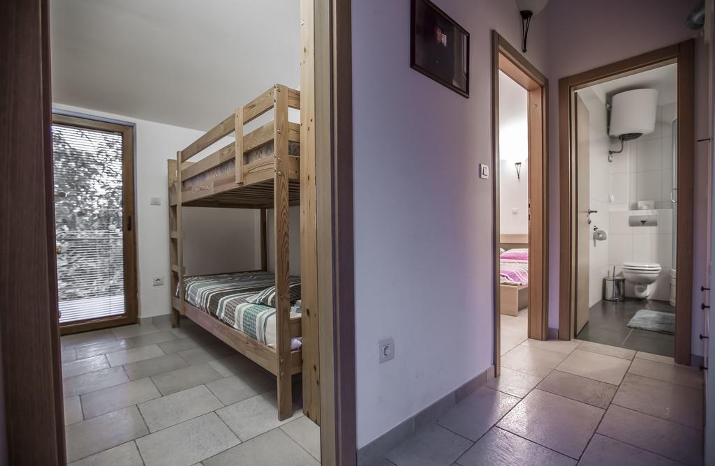 Apartments Villa Kras Krk มาลินสกา ภายนอก รูปภาพ