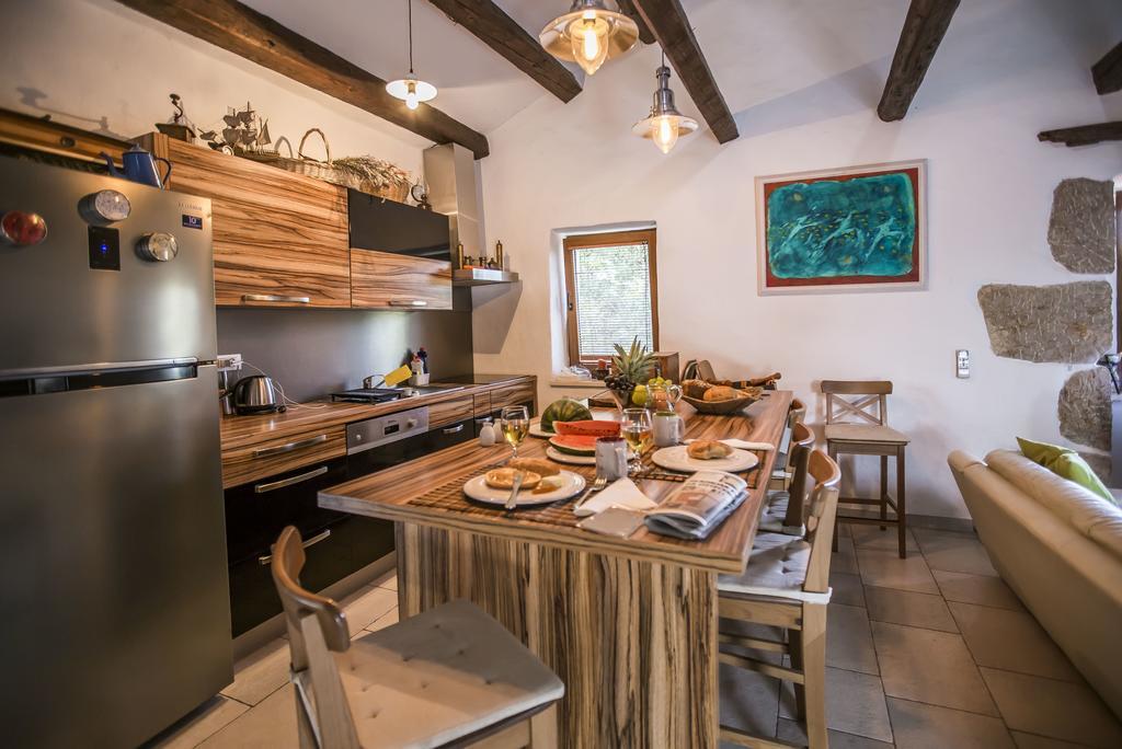 Apartments Villa Kras Krk มาลินสกา ภายนอก รูปภาพ